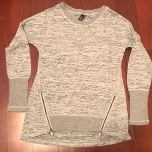Gray athletic/leisure long sleeve